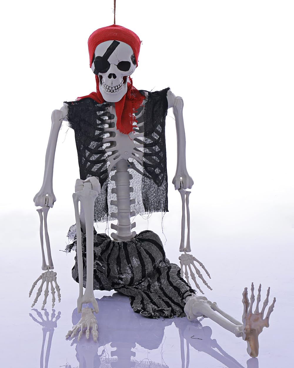 Life Size Pirate Skeleton Halloween Decoration E78334