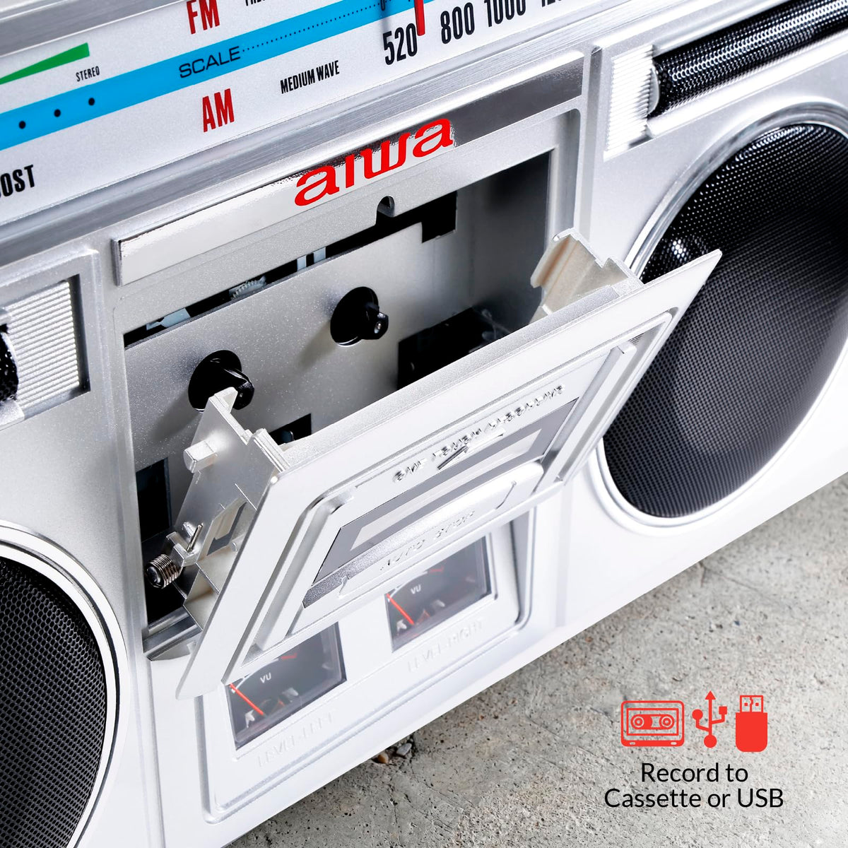 Portable Retro Boombox Bluetooth Speaker with Cassette Player V6482