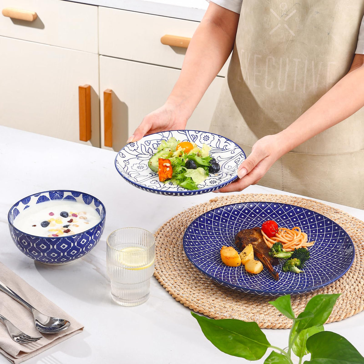 Ceramic Plates and Bowls Set, 12 Pieces Dinnerware Set for 4 U396627